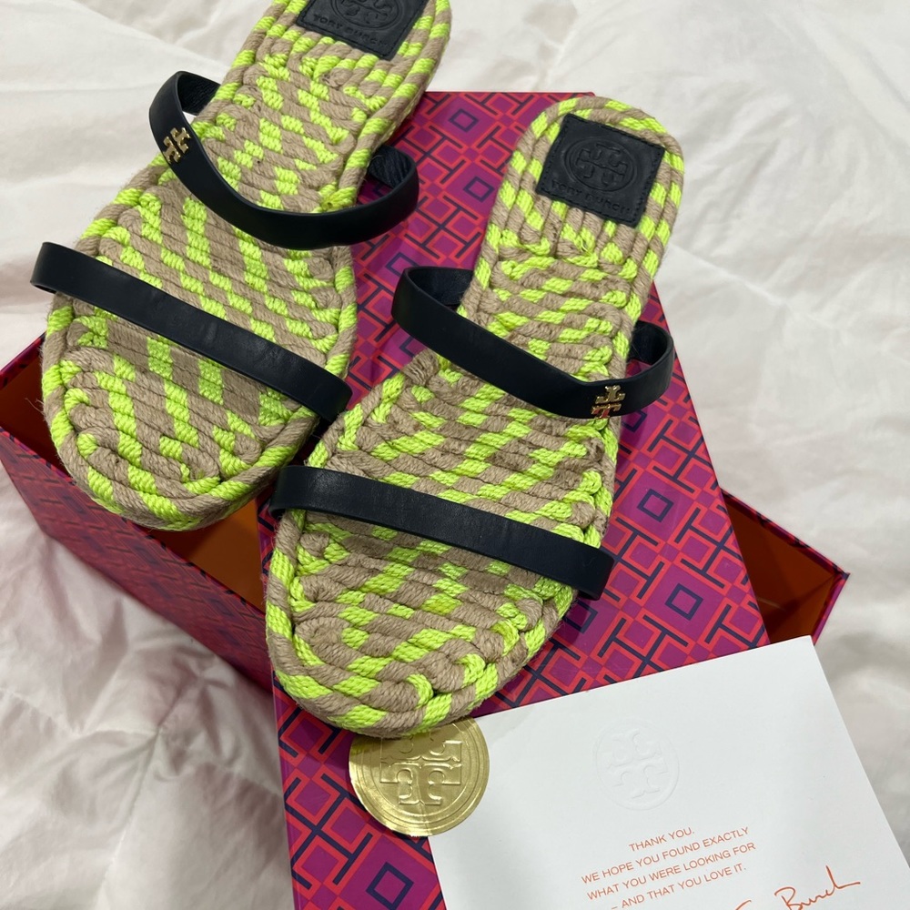 Tory Burch two-band flat Navy Espadrille slide Sandals. Size 7.5 brand new